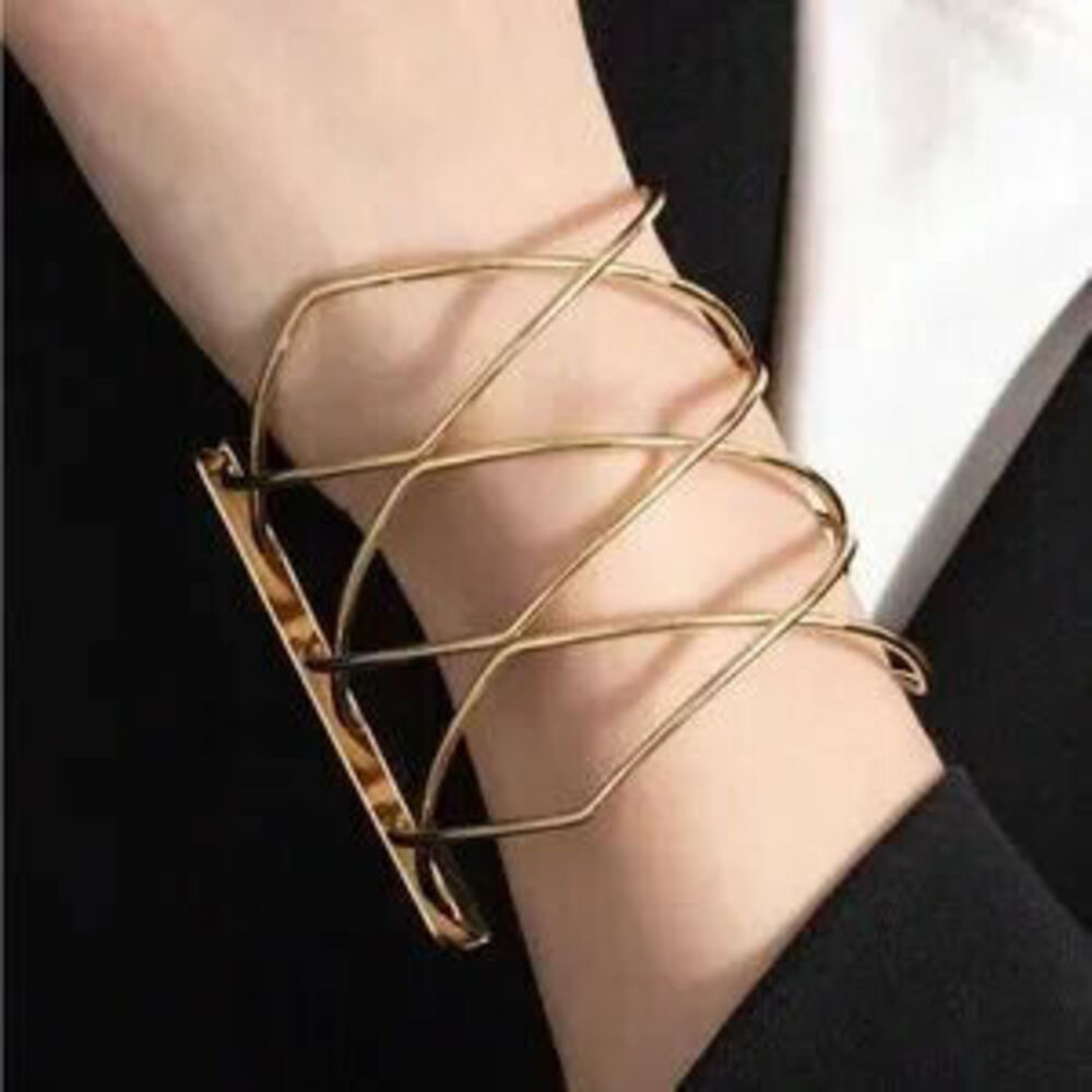 Gold 1pc Geometric Cuff Bracelet